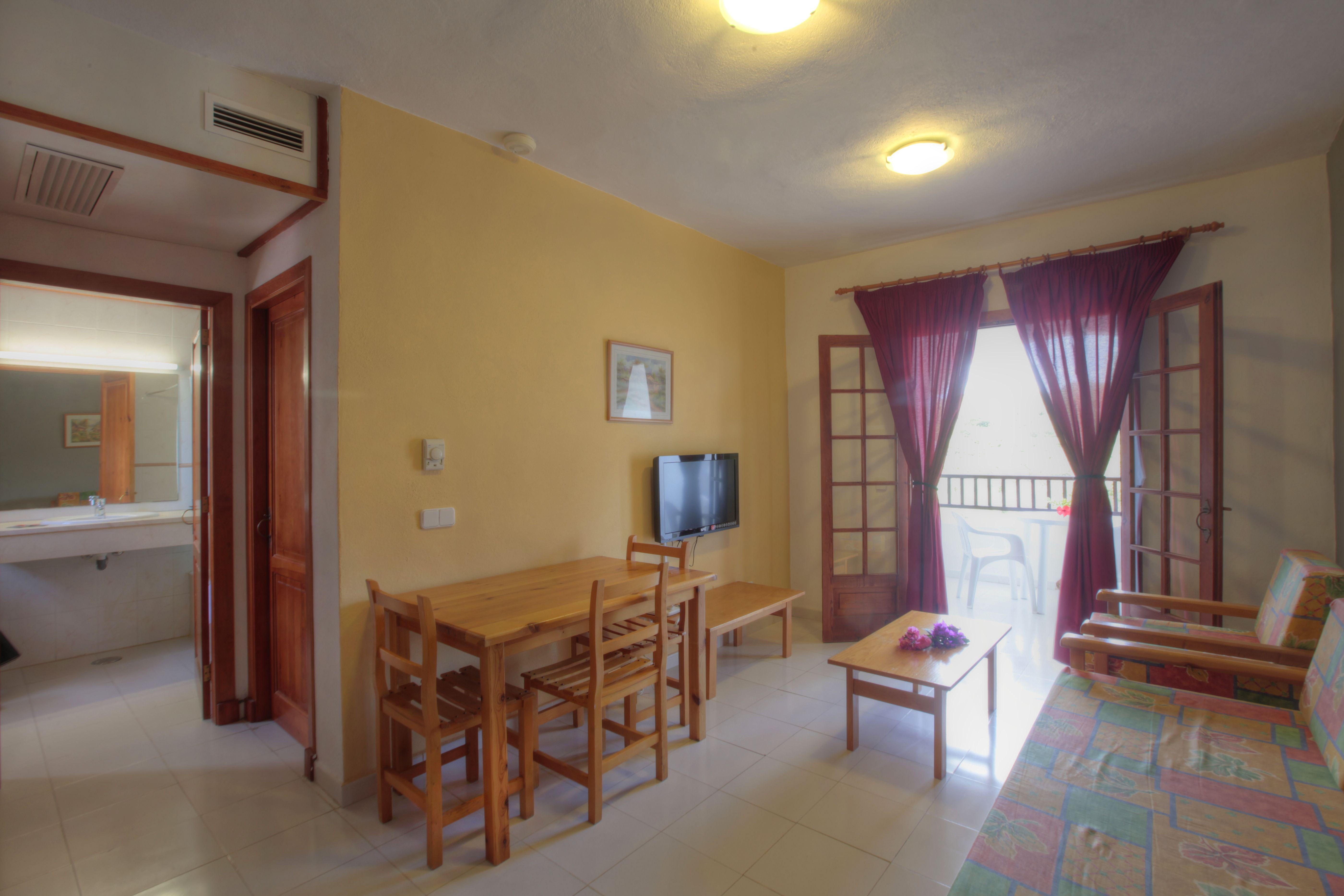 Fergus Club Carema Splash Playas De Fornells Bagian luar foto
