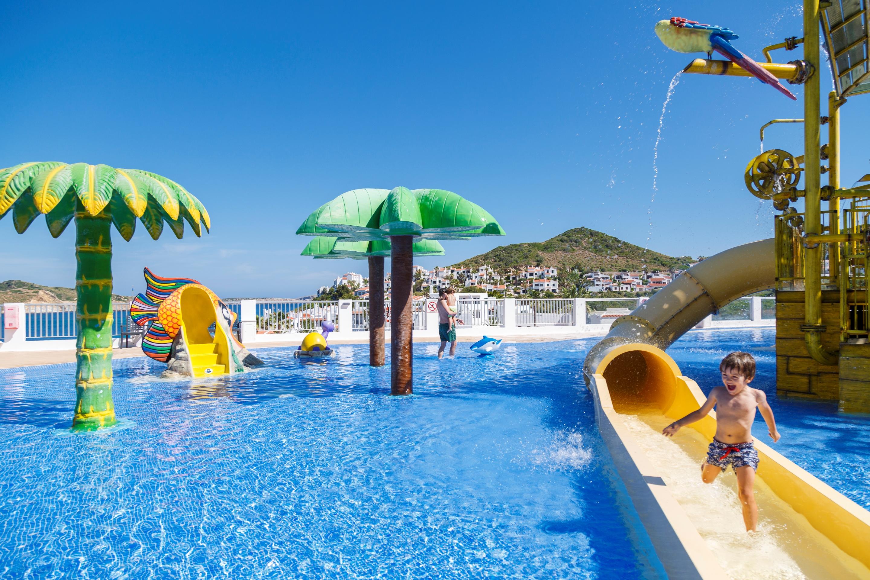 Fergus Club Carema Splash Playas De Fornells Fasilitas foto