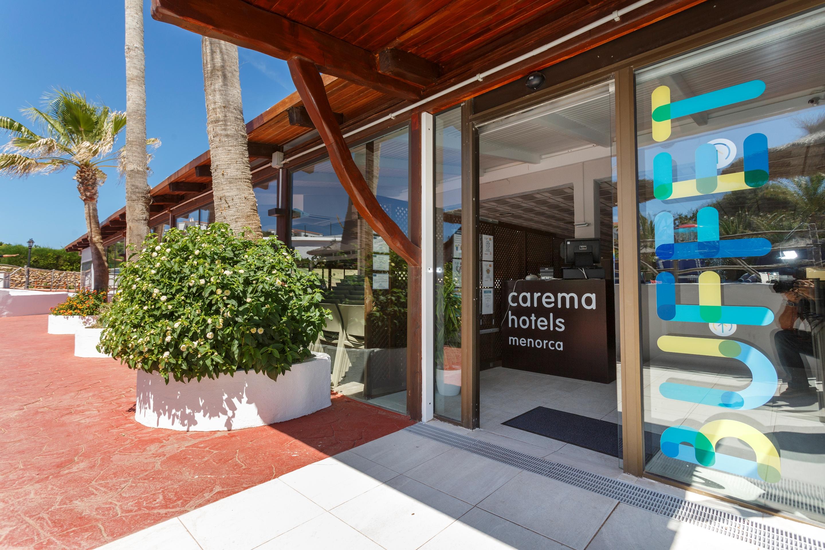 Fergus Club Carema Splash Playas De Fornells Restoran foto
