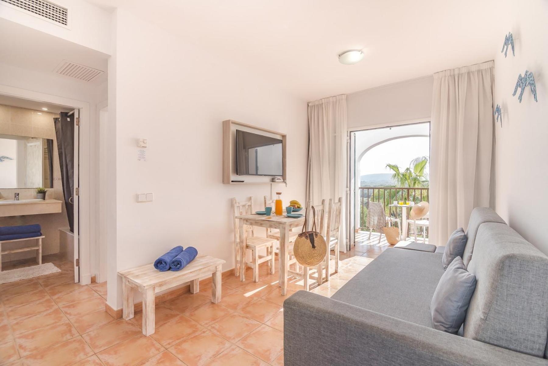 Fergus Club Carema Splash Playas De Fornells Bagian luar foto